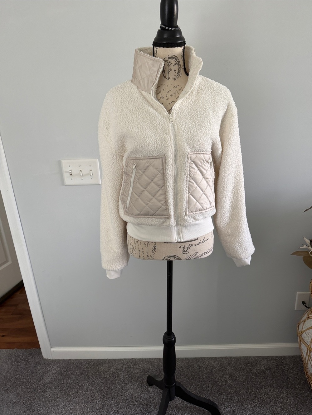 Yogalicious Cream Teddy Sherpa Jacket with Quilted Pockets